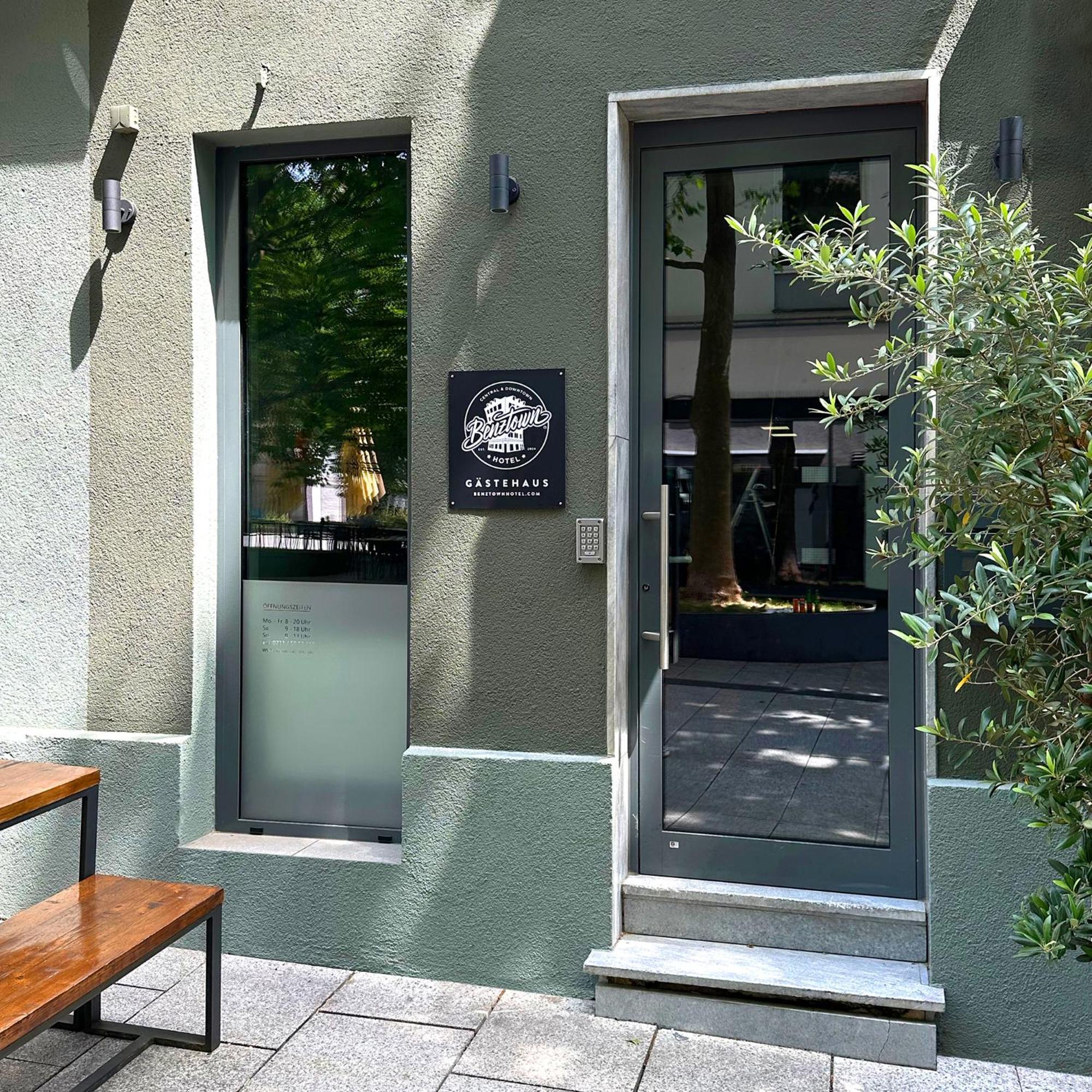 Benztown Hotel Gaestehaus Stuttgart Exterior photo